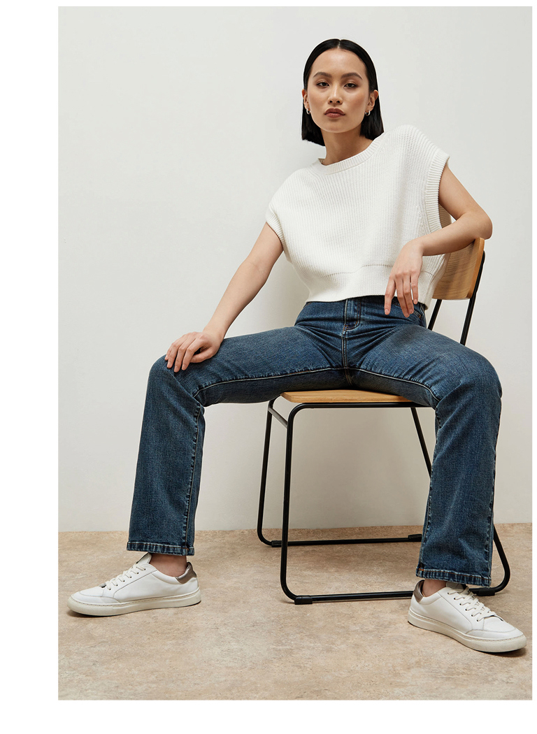 Mid-Rise Bootcut Jeans